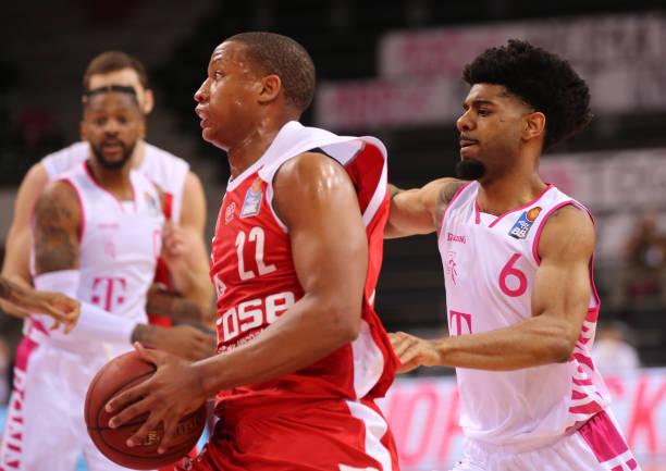 会场馆的成 会场馆的成