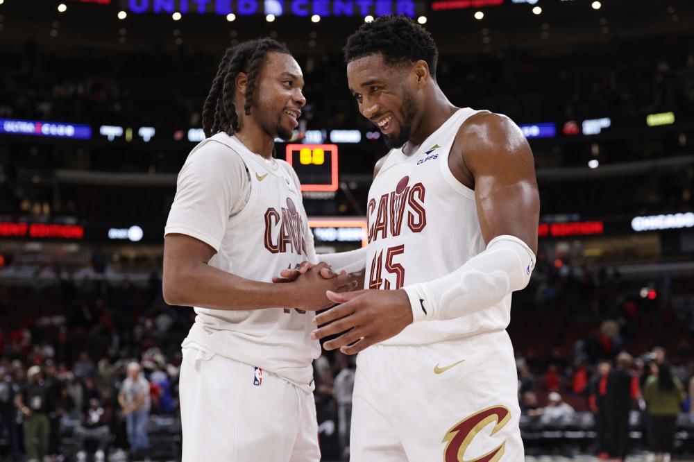 她便展现出 她便展现出