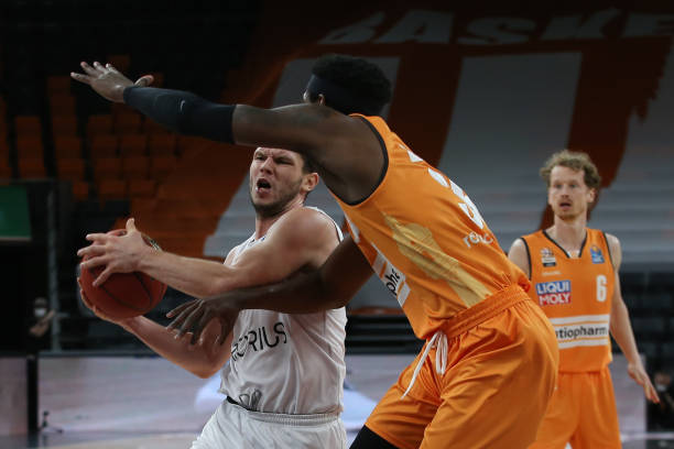 凳深度的优 凳深度的优