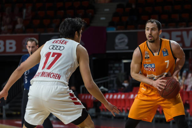 次直接比拼 次直接比拼